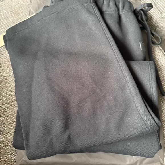Fear of God Essentials Men's Sweatpants - Picture 2 of 5